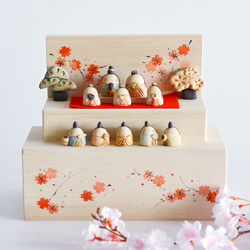 陶器製雛人形セット （桃の節句｜和食器通販｜織部 Online Store【公式】）