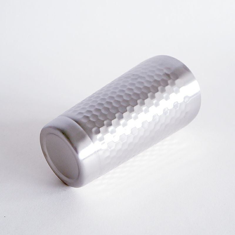 凹凸があり手触りのよい表面です