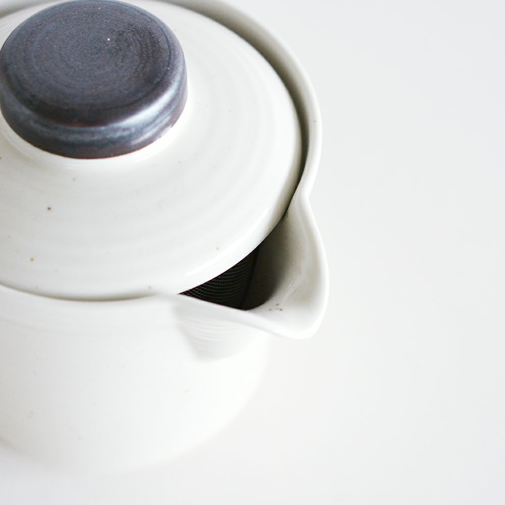 明泉窯 癒しの茶の間に新洗いやすい 粉引ポット