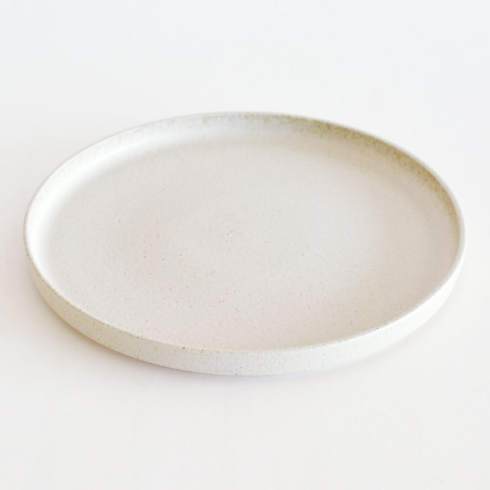 こちらはホワイトです