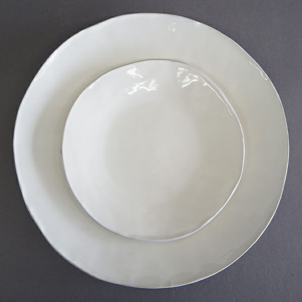 クレイ 丸皿 M ホワイト|和食器通販|織部 Online Store【公式】 クレイ 丸皿 M ホワイト|和食器通販|織部 Online Store【公式】
