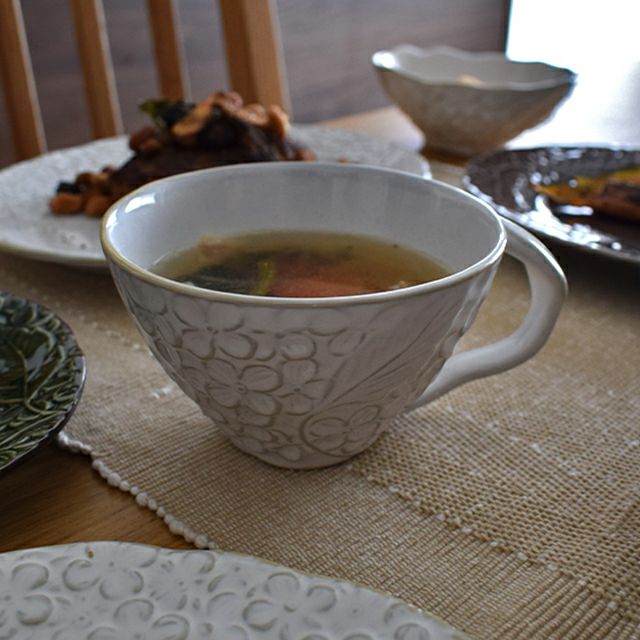 花彫り スープカップ ホワイト
