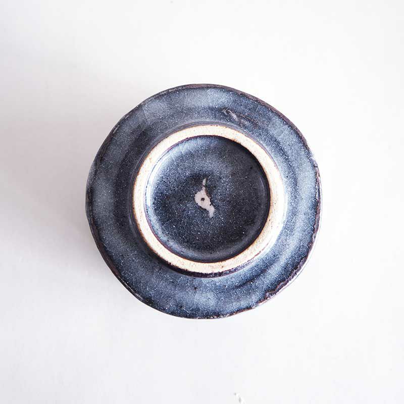 窯元の印が入ります