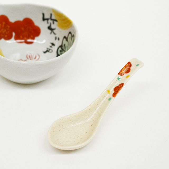 別売りの土鍋や薬味・とんすいと一緒に揃えたら鍋の時間が楽しくなりそうです