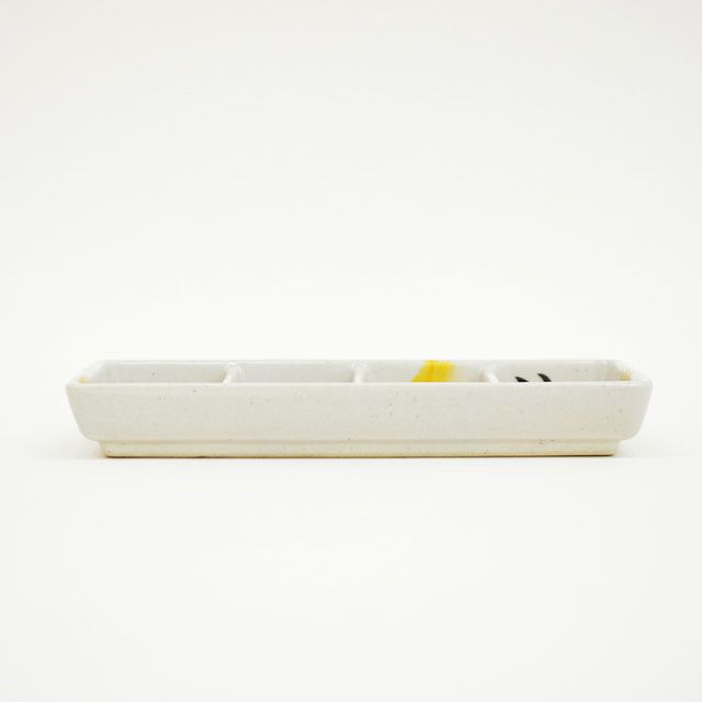 楽しい絵柄の美濃焼の器です