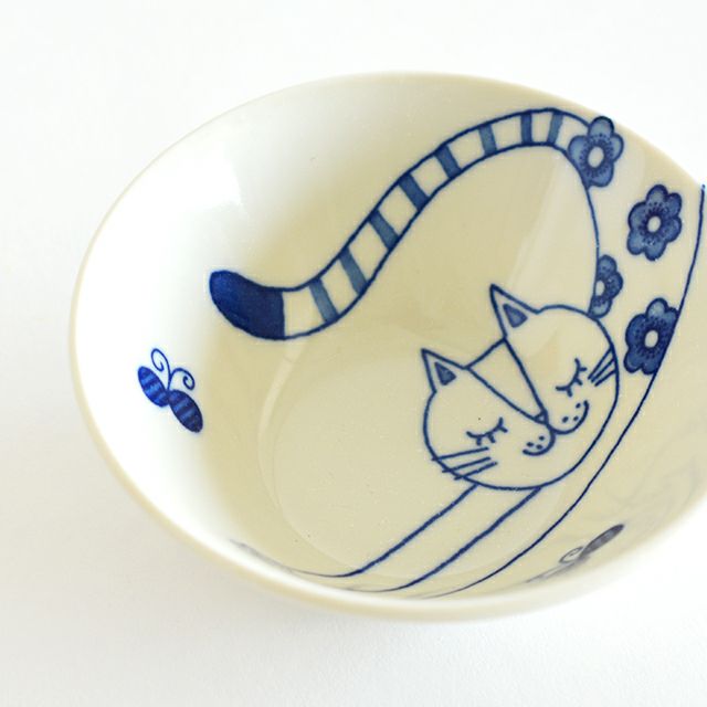 もっとねこまるけ 3.8鉢 ノビノビ｜和食器通販｜織部 Online Store【公式】