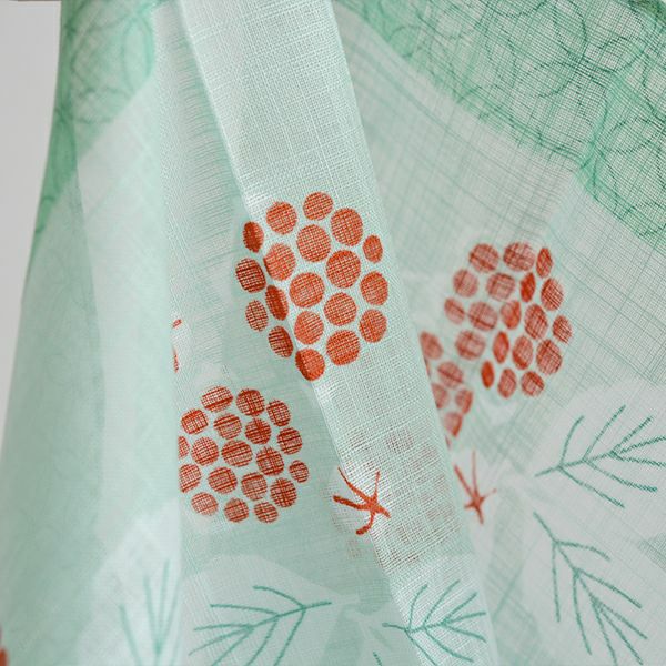 ふし糸織りの綿ハンカチ つばめと雲｜和食器通販｜織部 Online Store