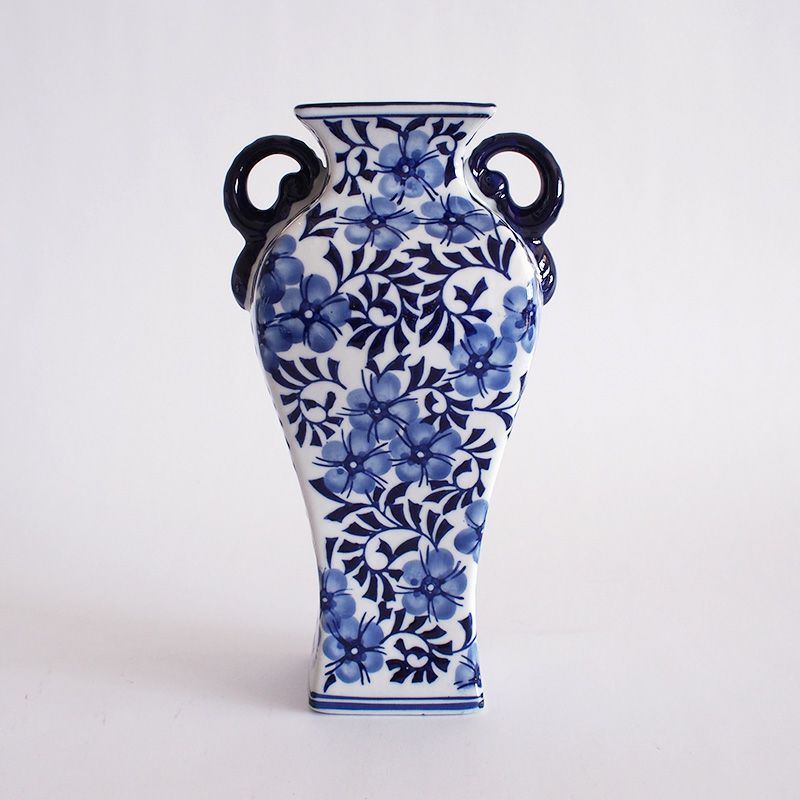 乾隆帝染付耳付花瓶｜和食器通販｜織部 Online Store【公式】