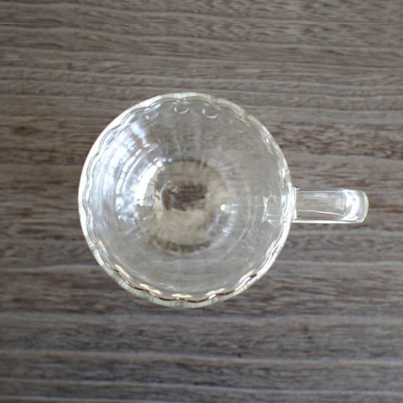 ぽってりとしたフォルムが可愛いグラス