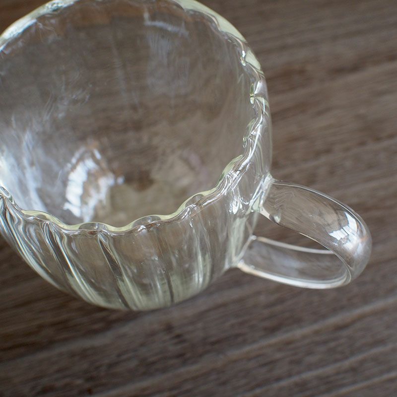 日々の生活の中で使いやすいグラスです