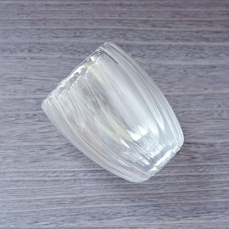 表面がモール状にデザインされた凹凸のあるガラス