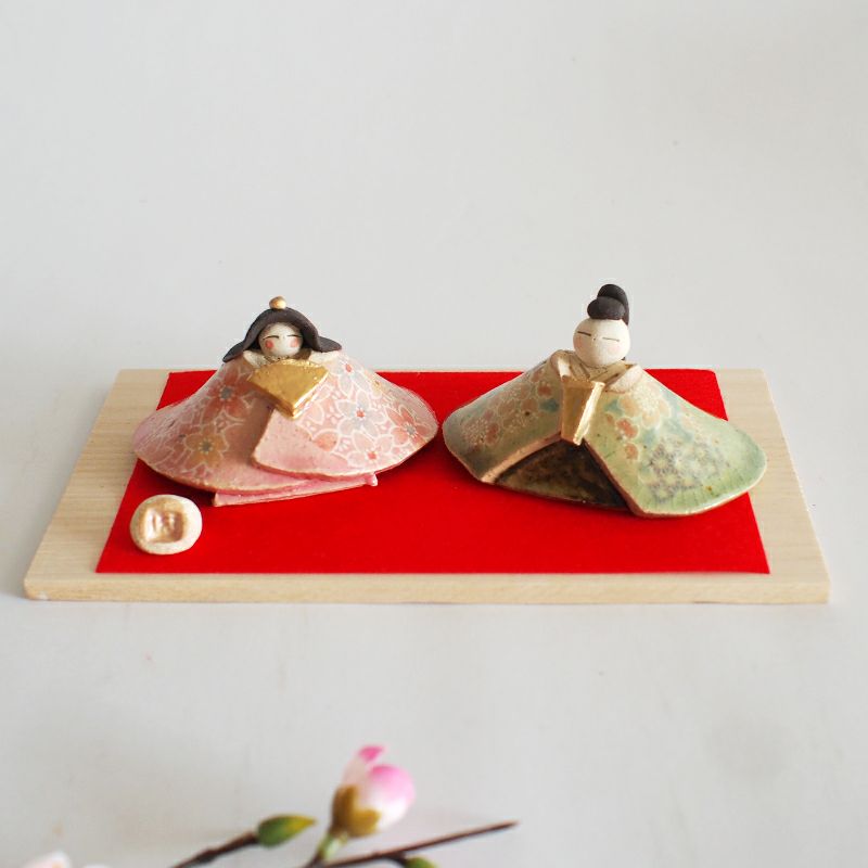 織部オリジナルの「2024年 花々 たたら雛」