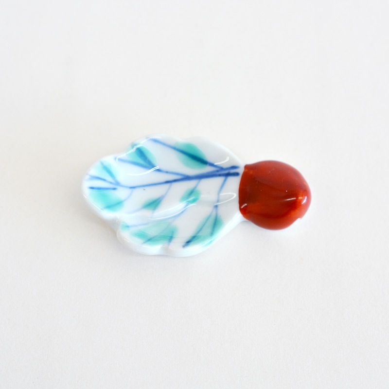 かぶの形の箸置きです