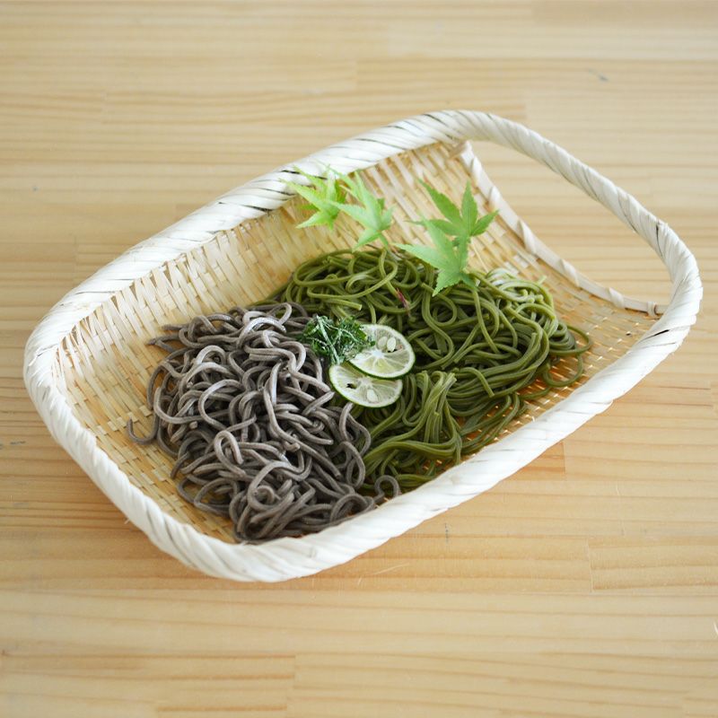 ざるそばやそうめんを盛るうつわとして