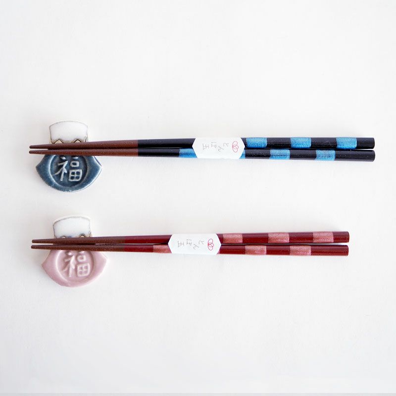 合わせると市松模様になり和モダンなテイストです