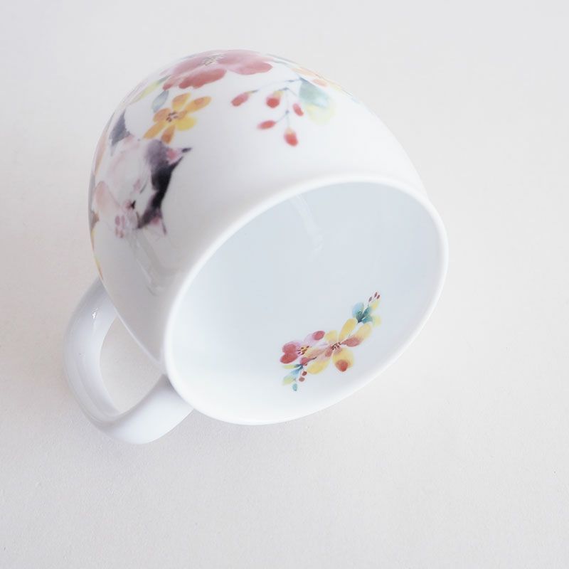 内側の花もかわいいアクセントになっています