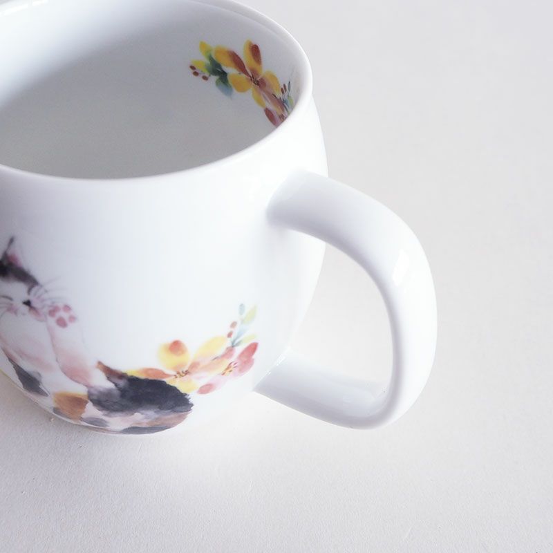 大きなハンドルで握りやすい