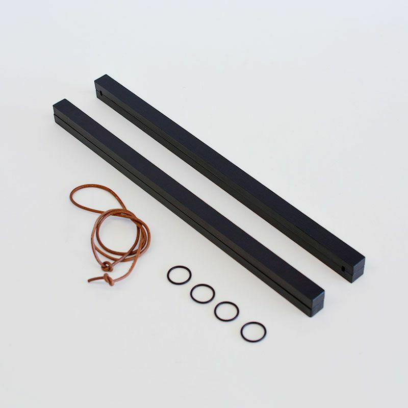 タペストリー棒 41cm（別売り）を使えば手ぬぐいがタペストリーに変身します