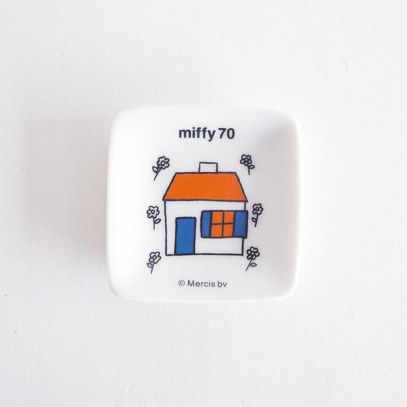 70周年の特別なデザインです