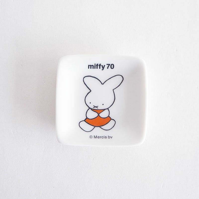 70周年の特別なデザインです