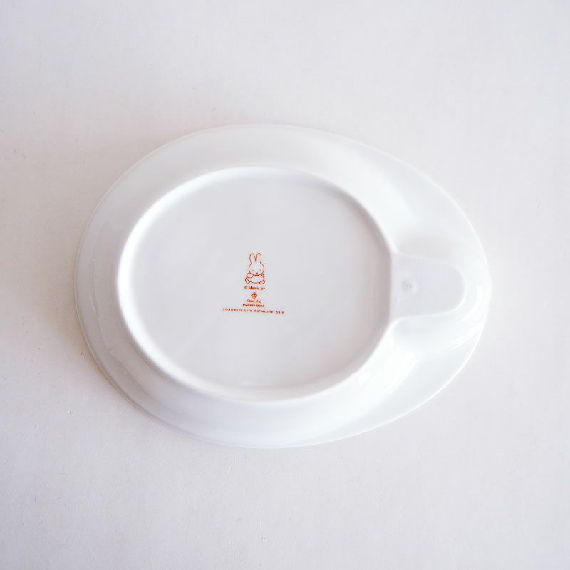 裏にはミッフィーの裏印が入ります