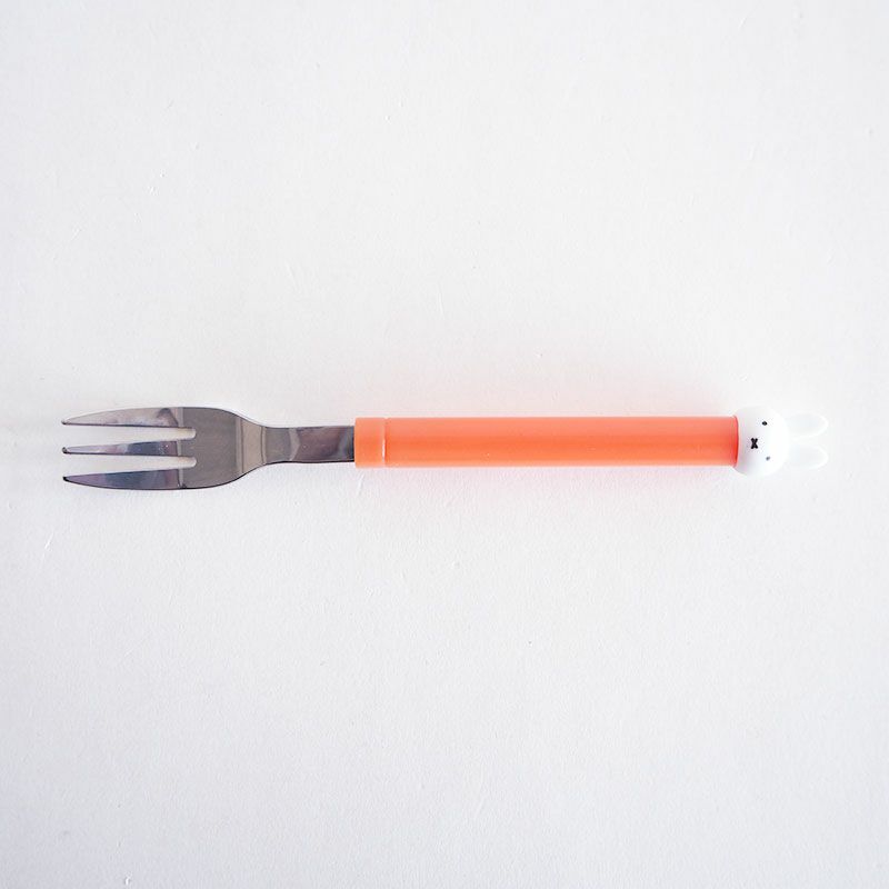 柄にミッフィーのマスコットが付いたかわいいフォークです