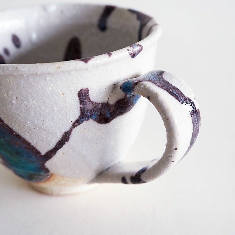 太く持ちやすいハンドルです