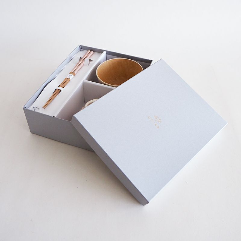 化粧箱に入り、贈り物におすすめです