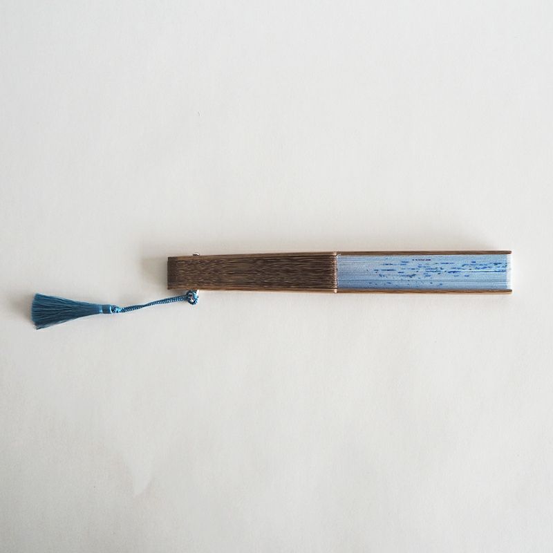 シンプルで持ちやすい形状です