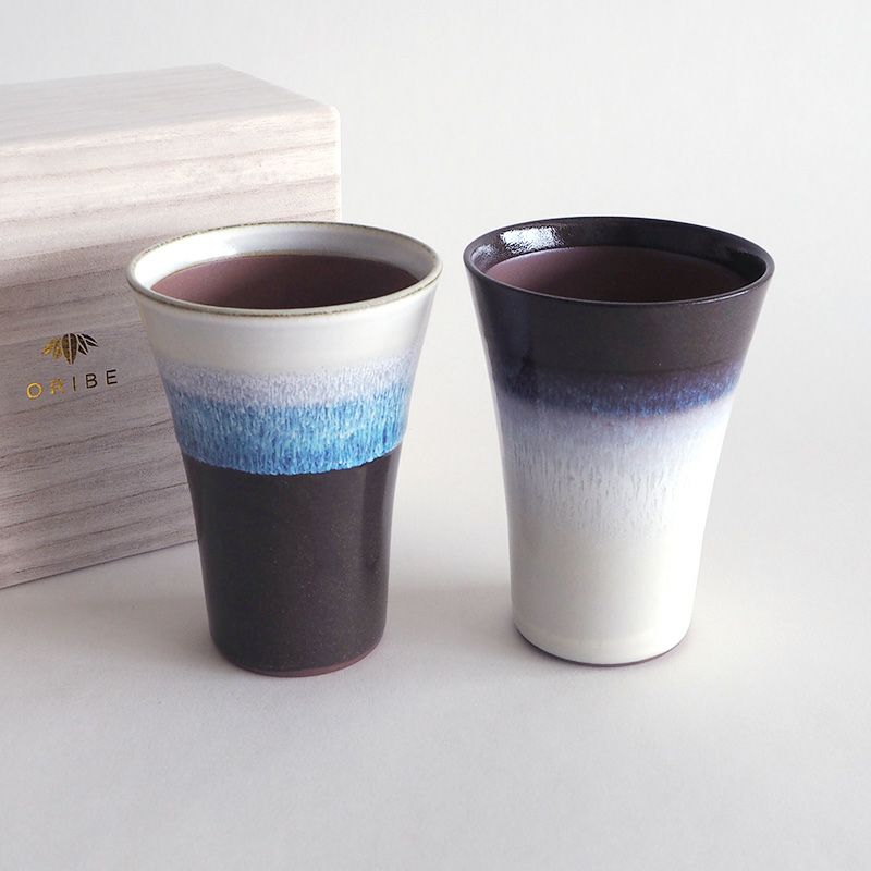 泡立つ ビアグラス ペア