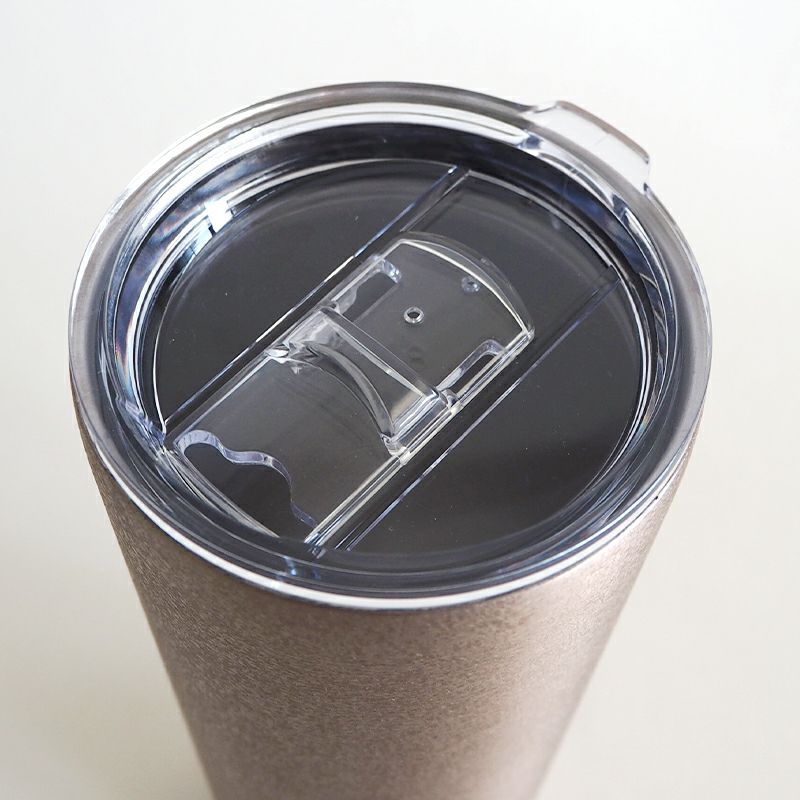 スライドして飲み口が開きます