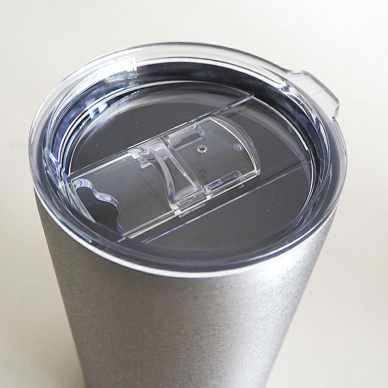 スライドして飲み口が開きます