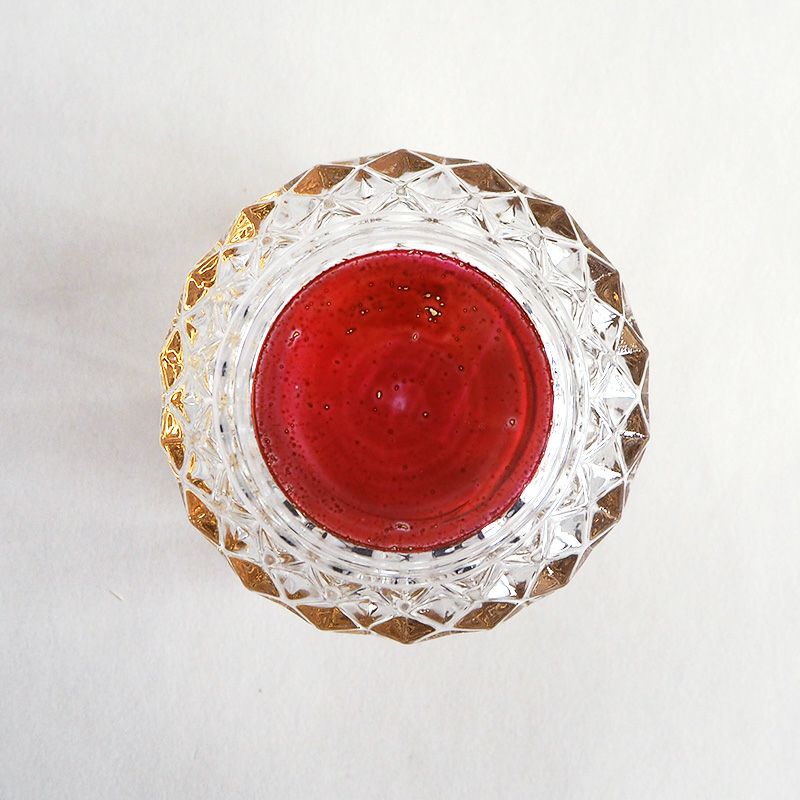 美しい模様を作り上げるダイヤカット