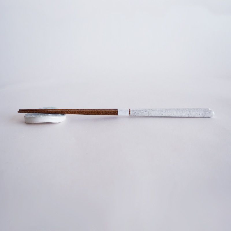 ほどよい高さで使いやすい箸置きです