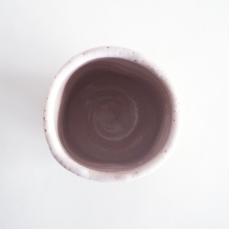 手作り特有の温かみのある形状です