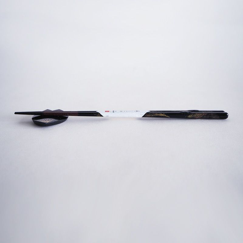 テーブルを華やかに演出します