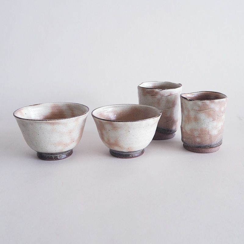 粉引組茶碗もございます