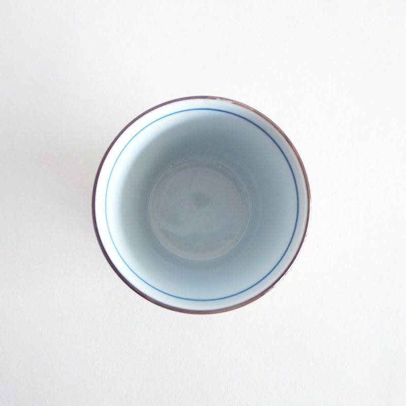 コーヒーやお茶を入れても様になります