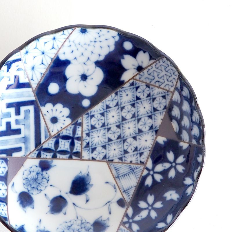 藍友禅 菊型小皿｜和食器通販｜織部 Online Store【公式】