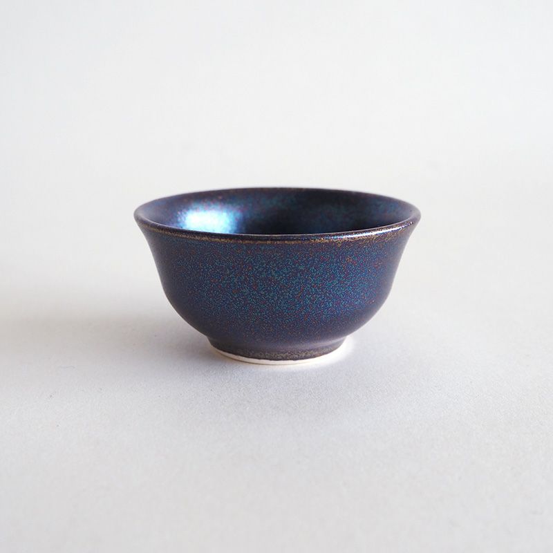 窯変で変わる色合いが趣を感じさせます