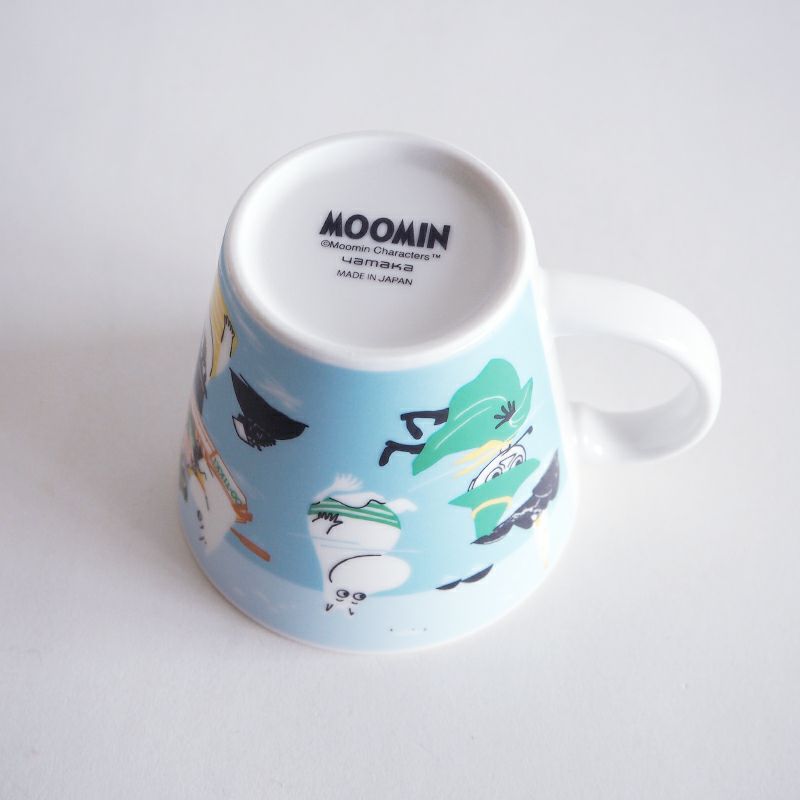 シンプルな形状のマグカップです