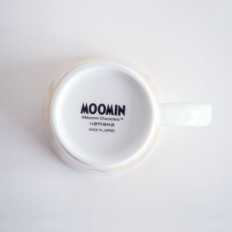 裏底にはムーミンのロゴが入ります