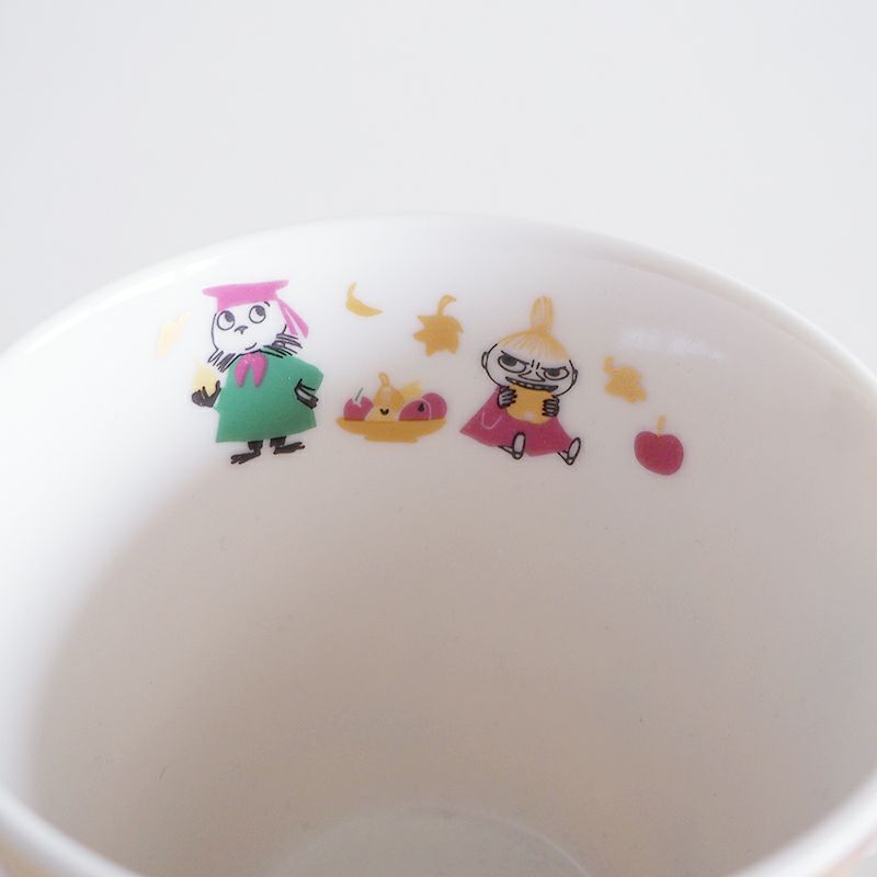 内側にアクセントとなる絵柄が入っています