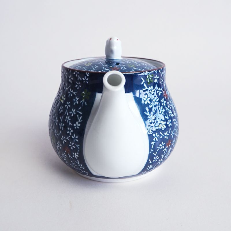 ぷっくりかわいらしい形状です