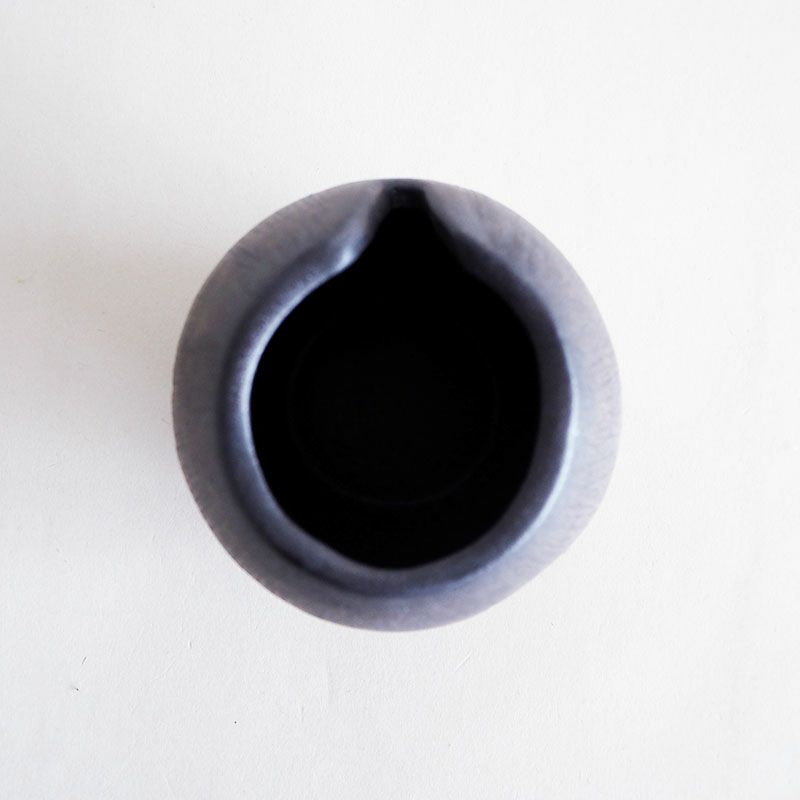 切込みがデザインのアクセントとなっています