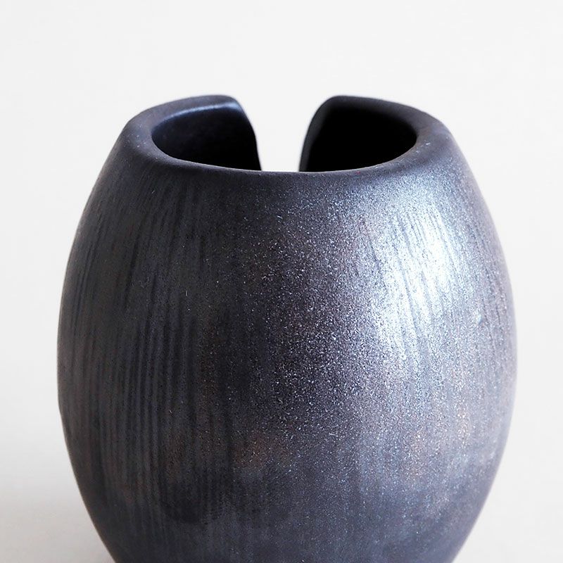 窯変による色の変化に趣を感じます