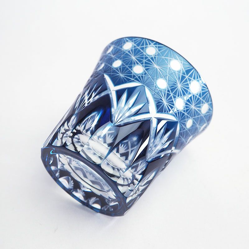 どんなの飲み物にも合うグラスです