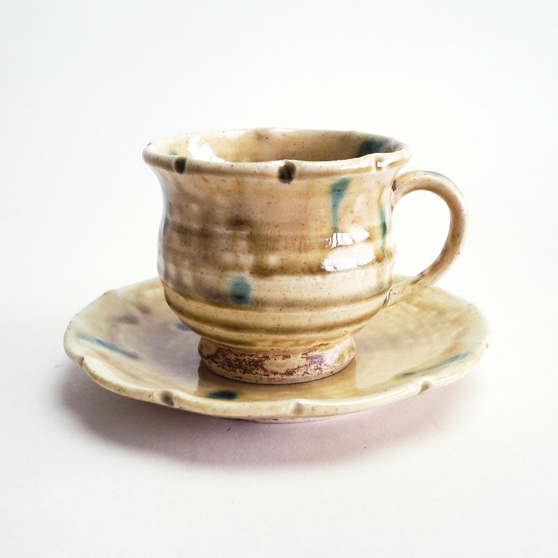 輪花珈琲碗皿 黄瀬戸