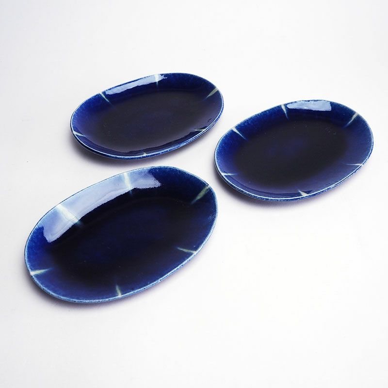 伝統的な手法をモダンな感覚で表現した器です