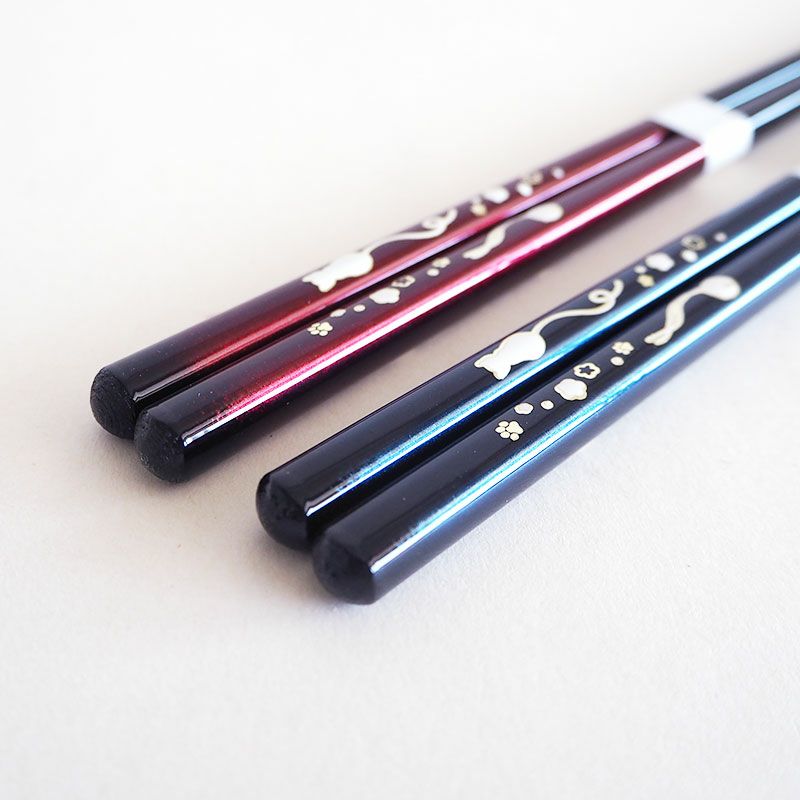 角が丸く持ちやすく転がりにくい形状です